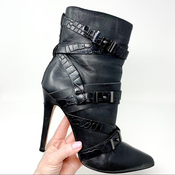 Guess $149 Stiletto High Ankle Boot Embossed Animal Print Strap Detail Black 8.5 - Picture 4 of 12